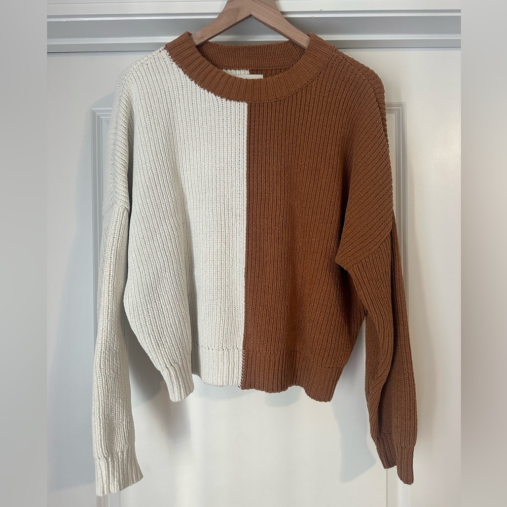 Abercrombie & Fitch Cream and Brown Split Knit Sweater